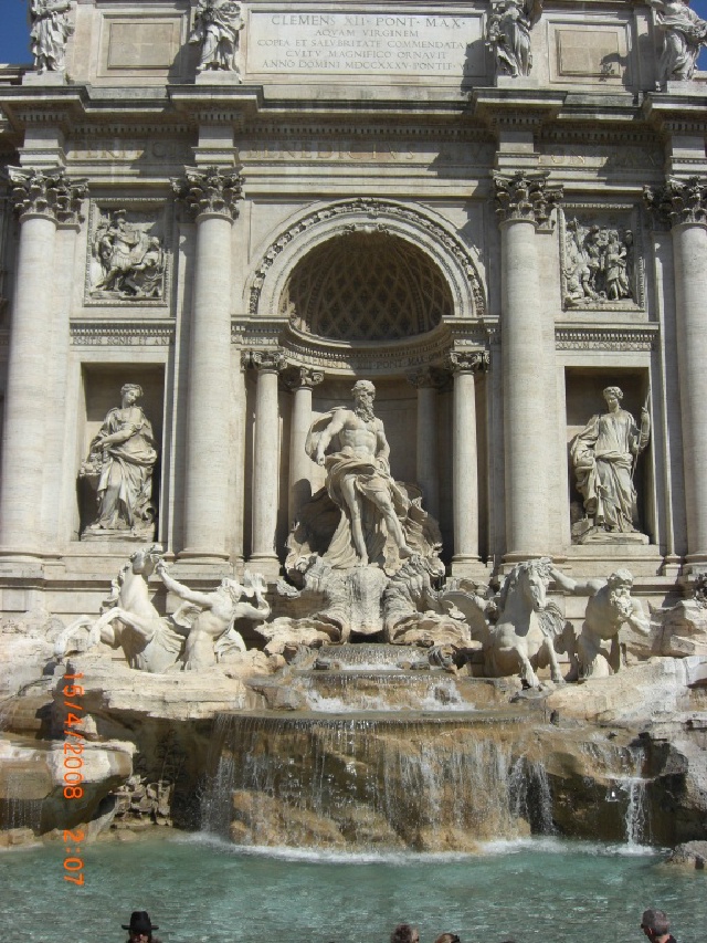 Trevi Fountain.jpg